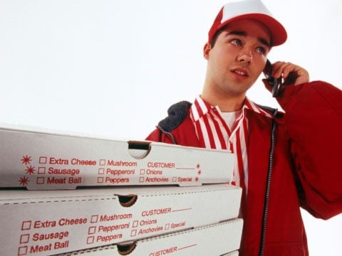 13+ Things Your Pizza Guy Won’t Tell You