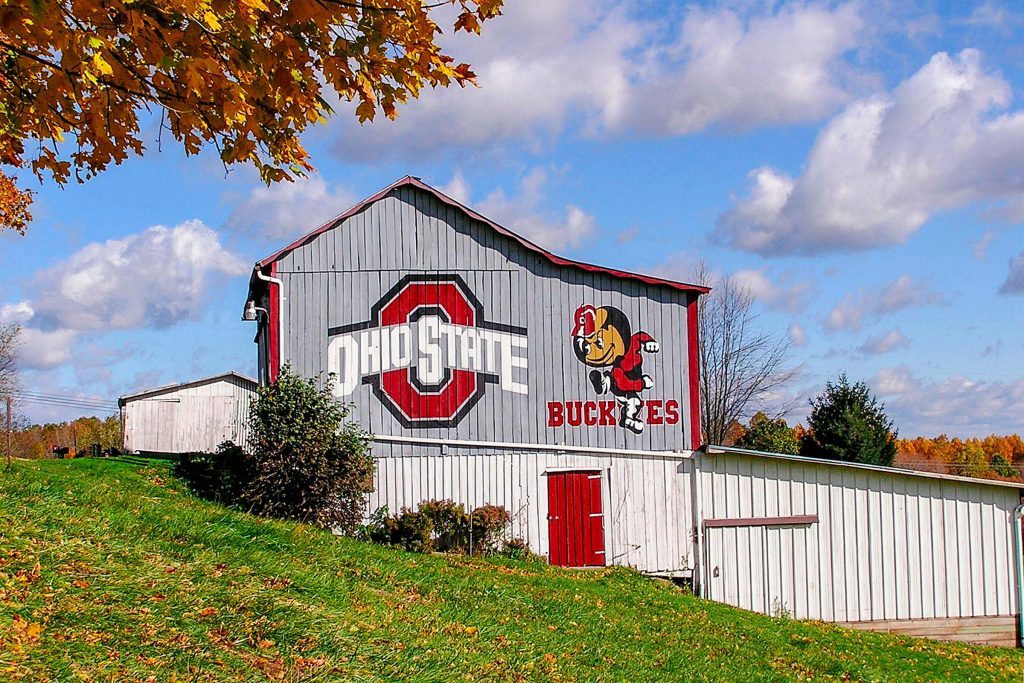 Look At The Art This Barn Painter Creates All Over America Reader