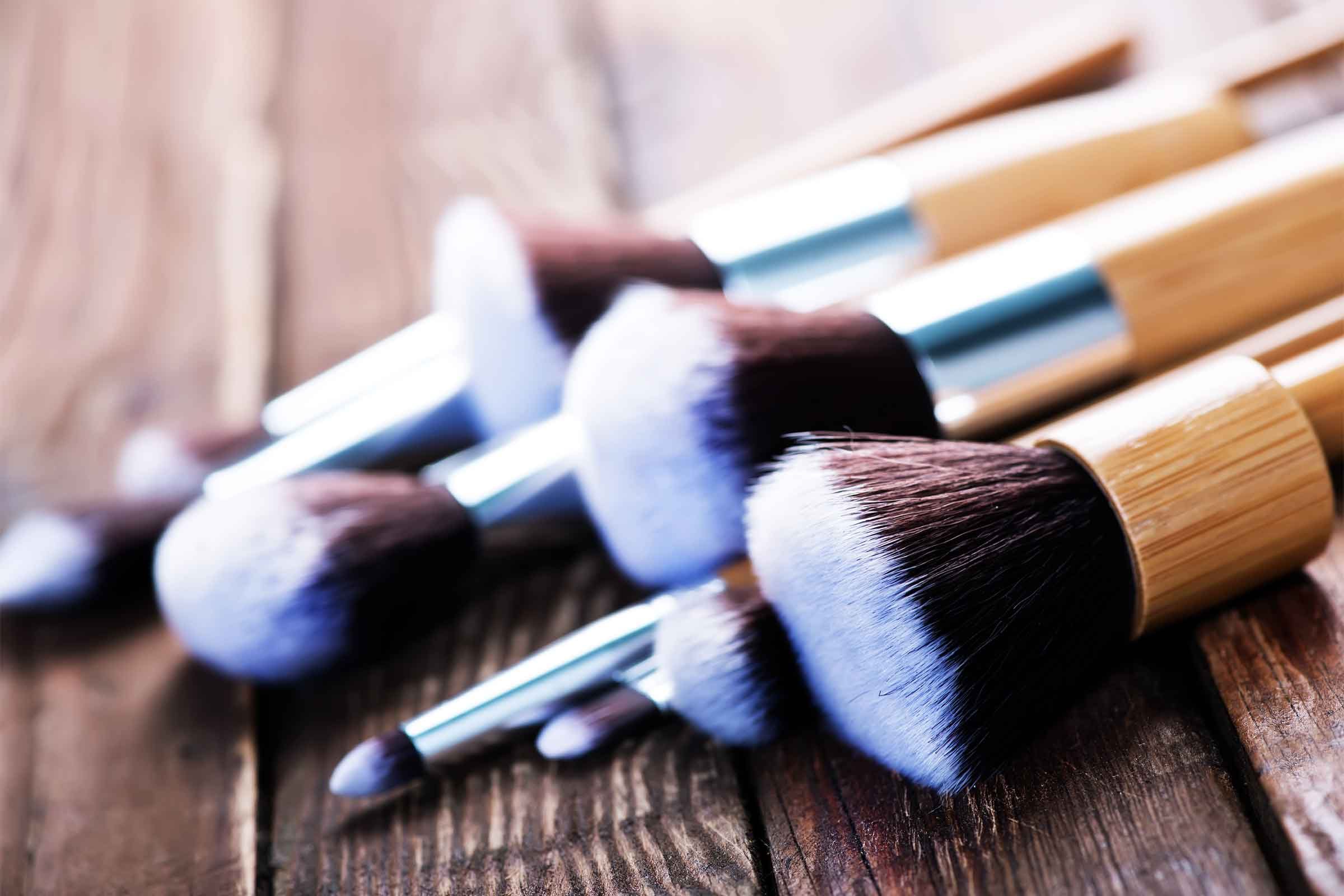 makeup brushes and tools