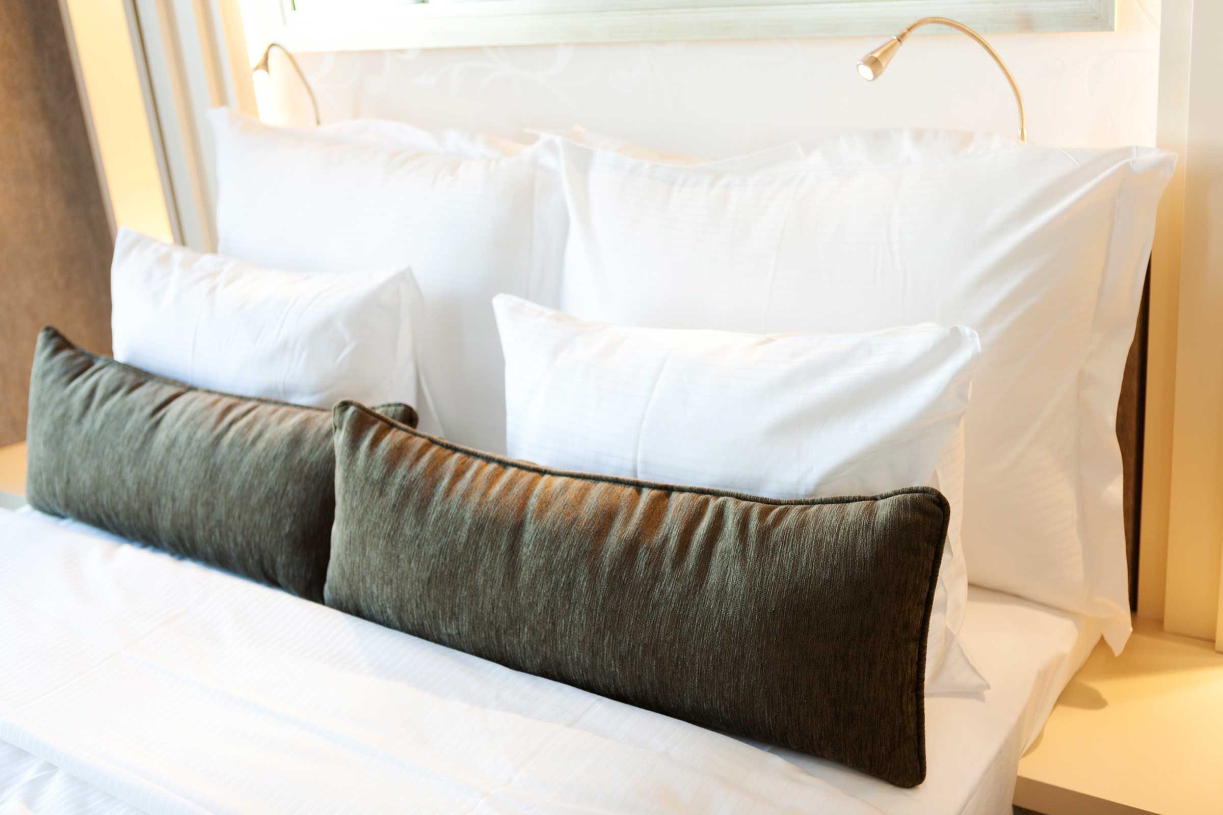 Fluffy Hotel Pillows: How to Get Them 