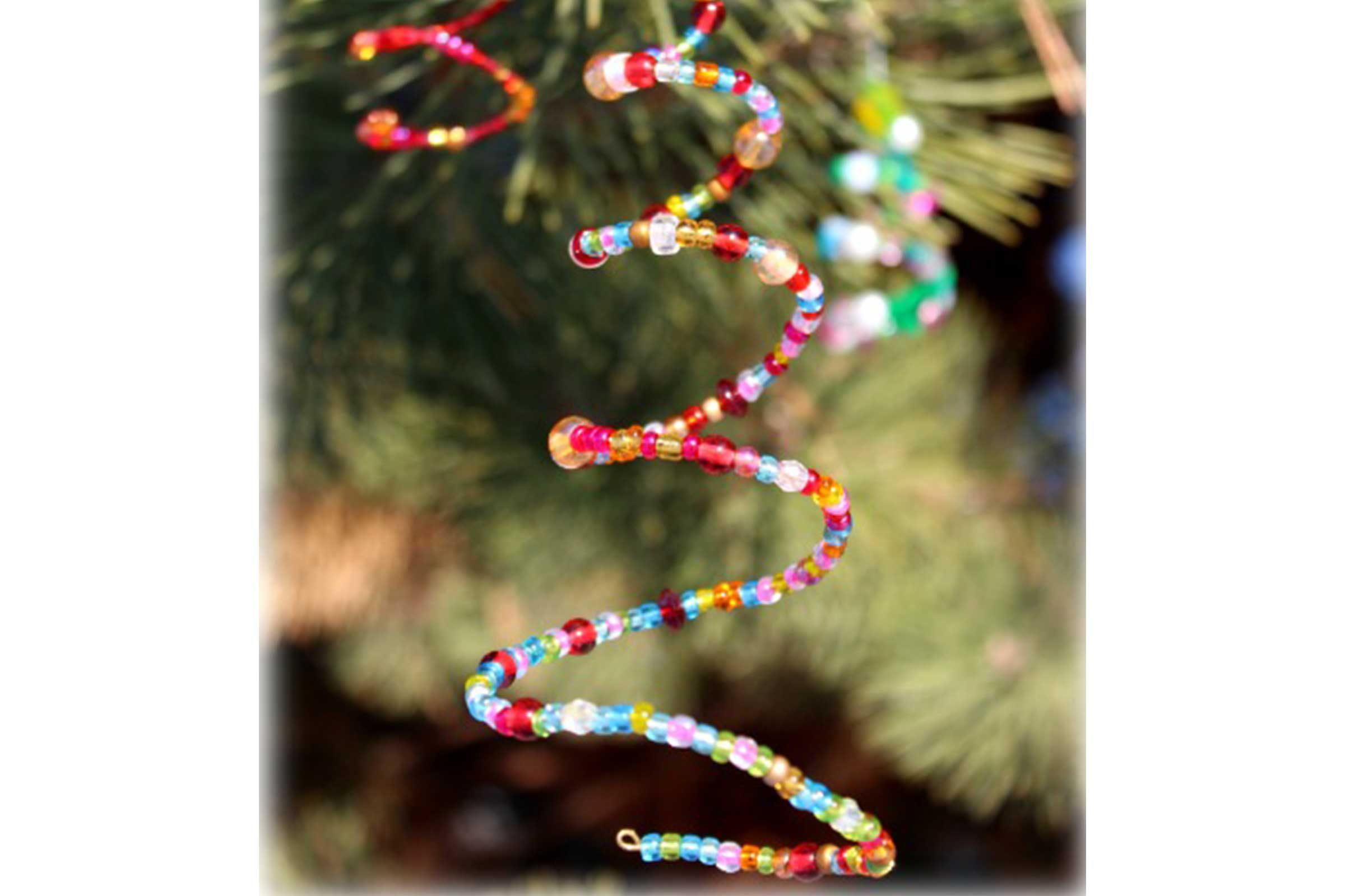 Easy Christmas Ornaments for Kids | Reader's Digest