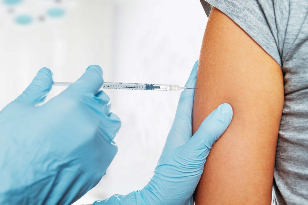 how-to-make-your-flu-shot-hurt-less-reader-s-digest