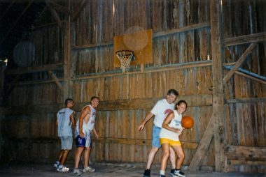 Barn-ball