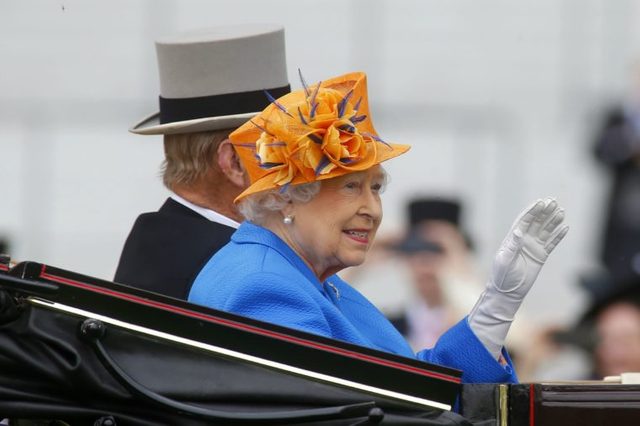 The Real Reason Queen Elizabeth Always Matches Her Shoes and Bags