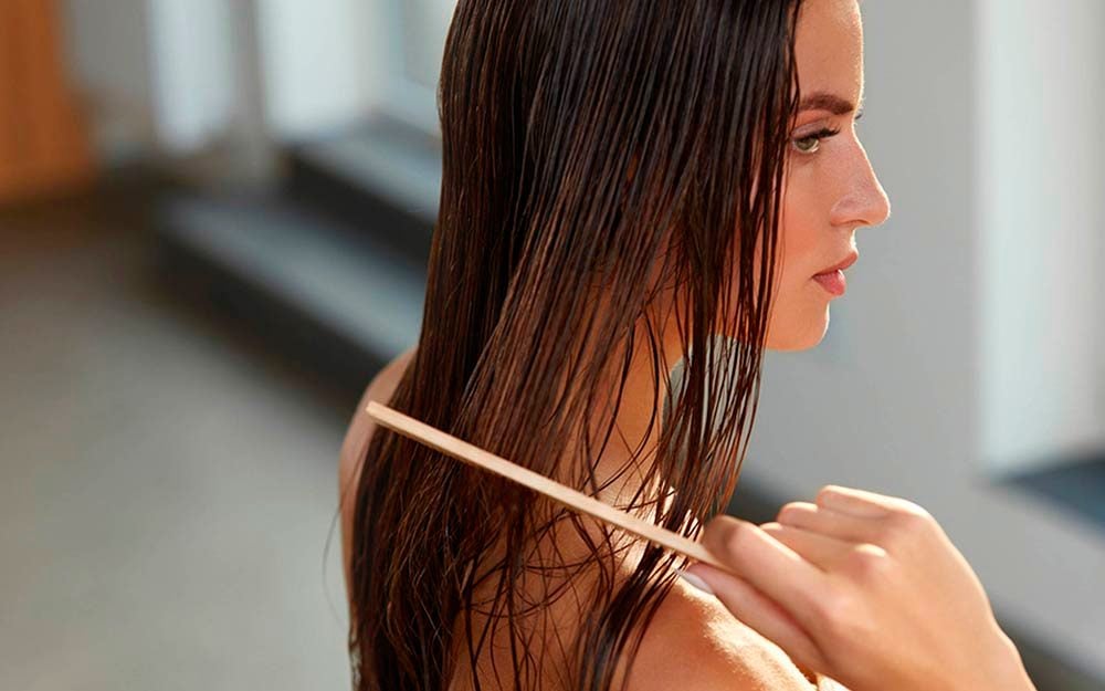 the best way to comb your hair