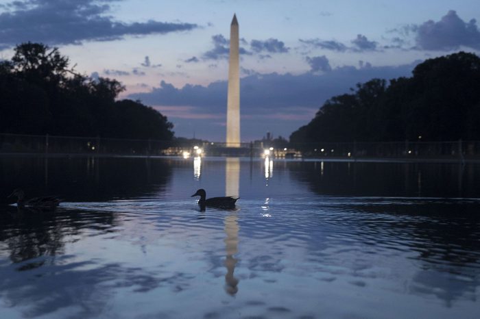 washington monument reflection pool