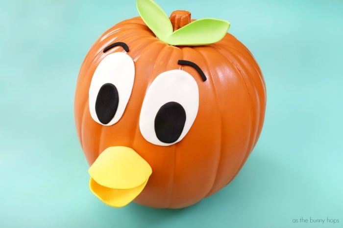 Orange-Bird-Pumpkin-700x467