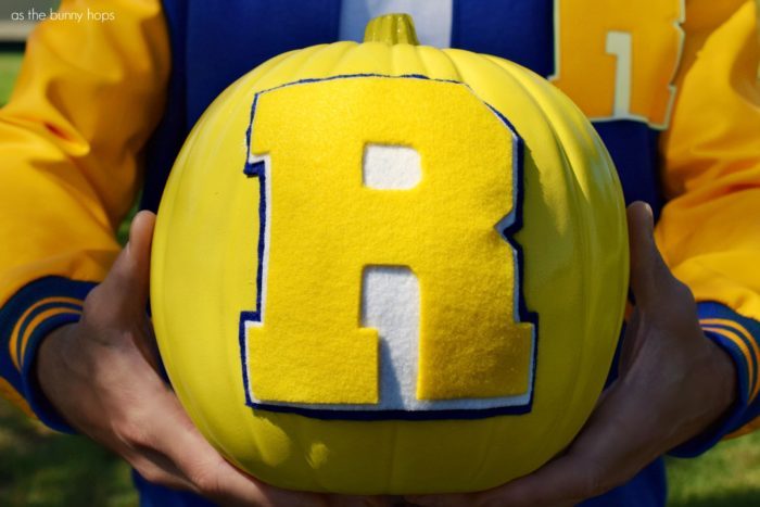 Riverdale-Logo-Pumpkin-700x467