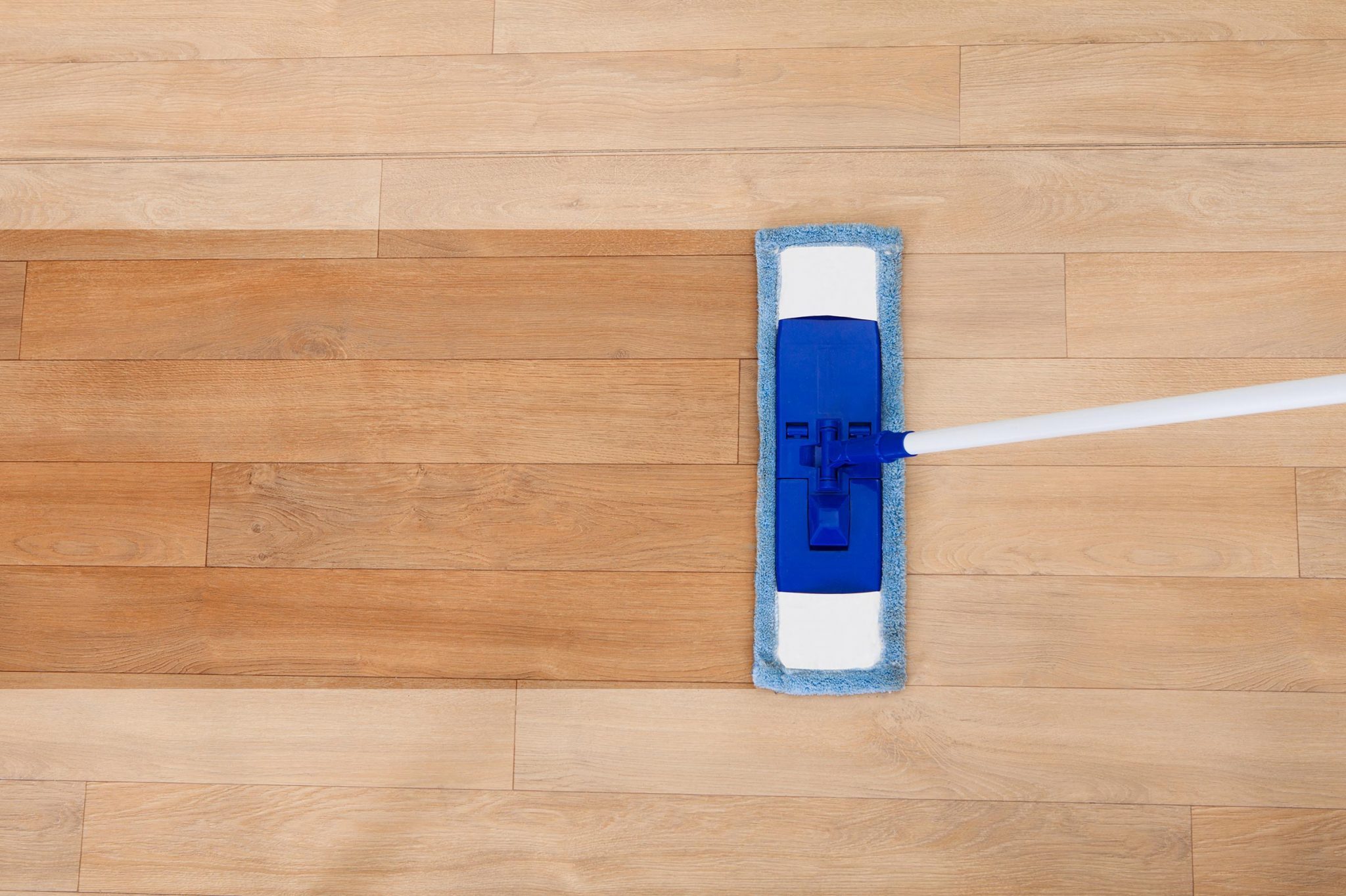 How to Clean Vinyl Floors 11 Tricks You Need to Know Reader's Digest