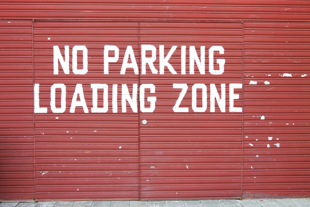 Cargo red wall no parking