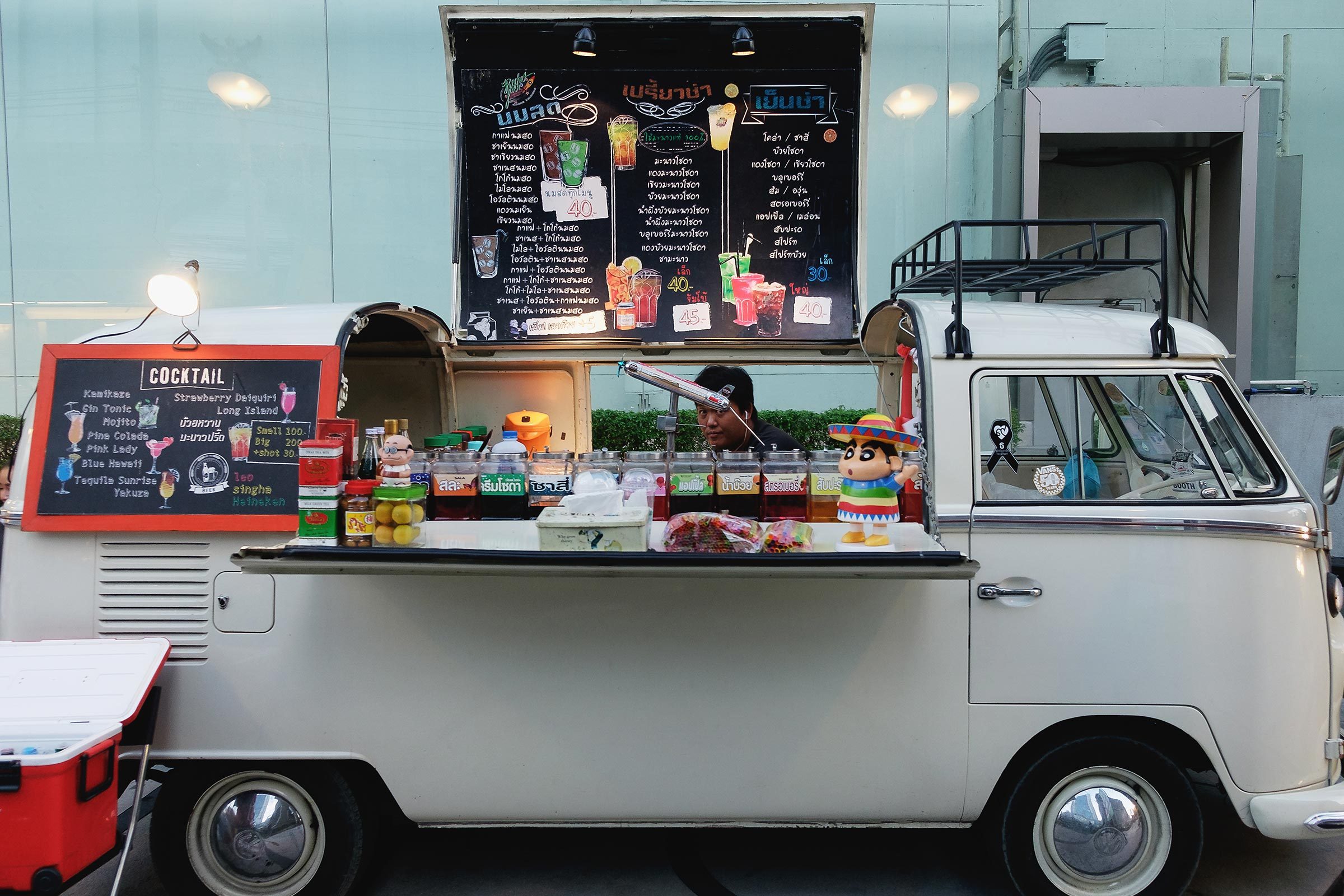 There's a Secret Food Truck Lot Hidden Inside the Beverly Center