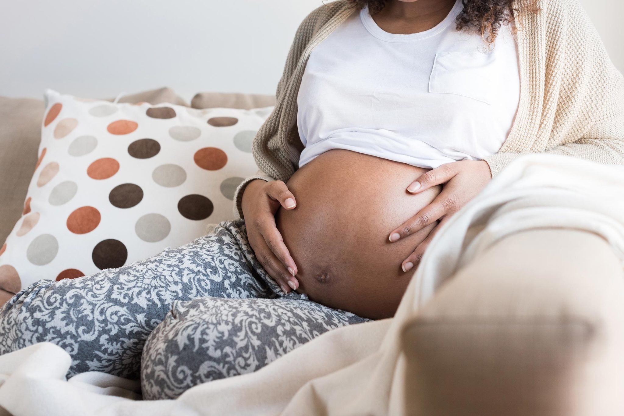 abdominal-pain-during-pregnancy-when-to-see-a-doctor-reader-s-digest