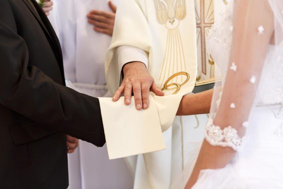 Outdated Wedding Rules No One Follows Anymore | Reader's Digest