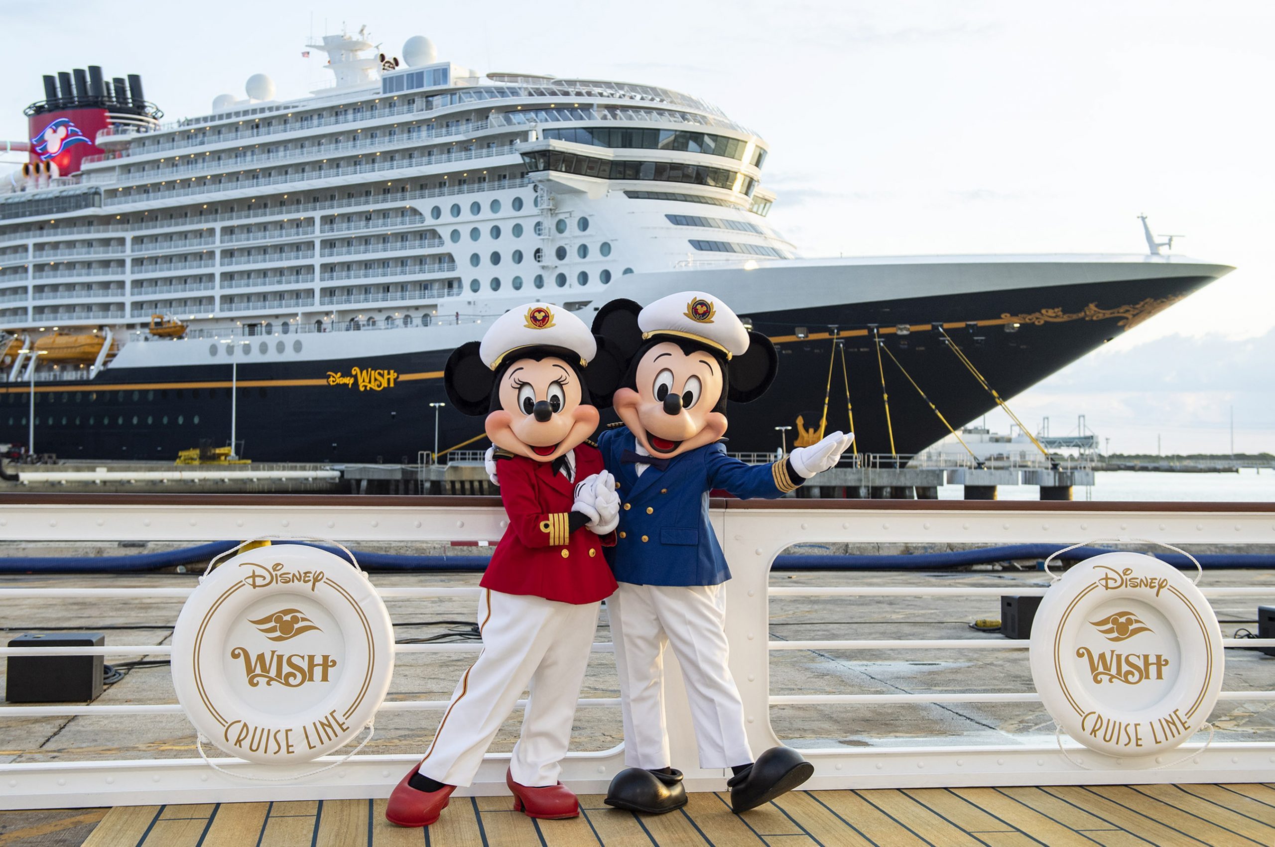 Disney Wish Cruise Ship Menus and Restaurant Guide