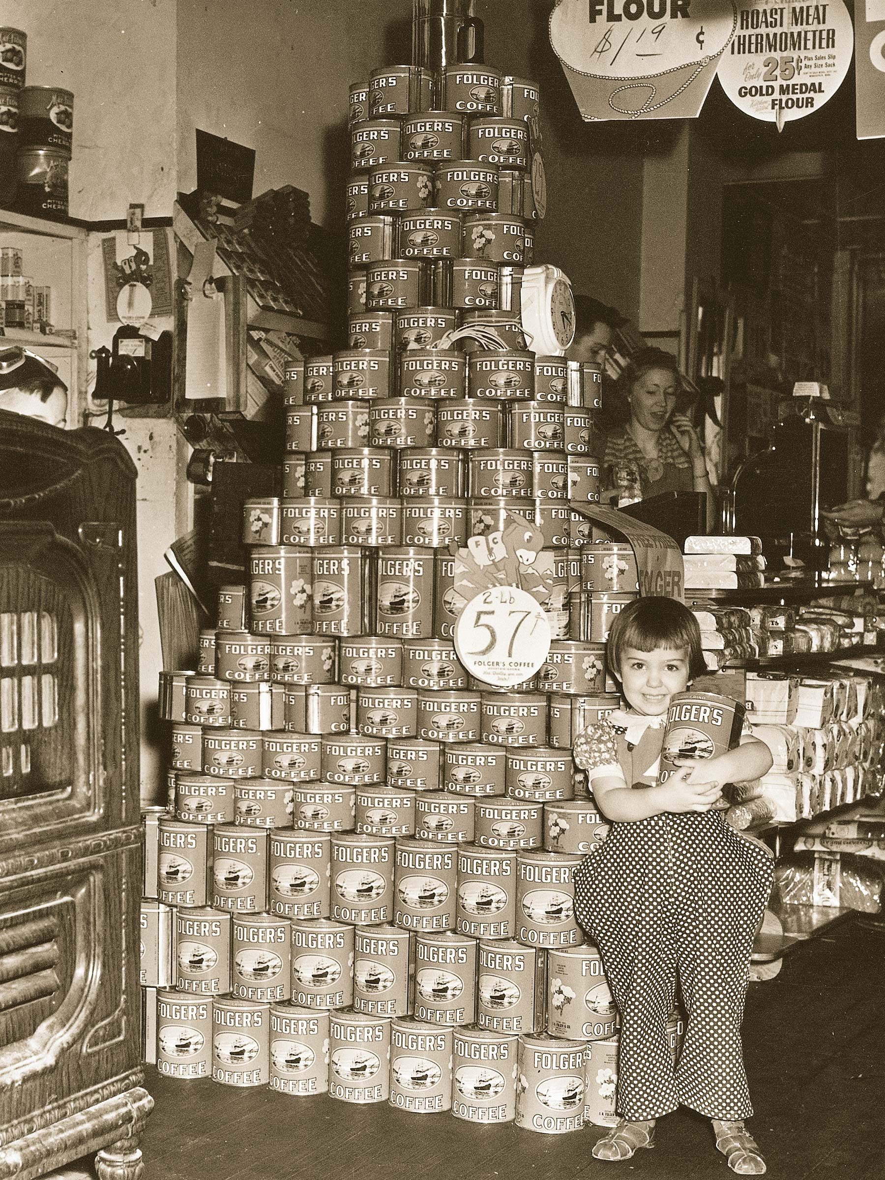 What Food Shopping Looked Like 100 Years Ago | Reader's Digest