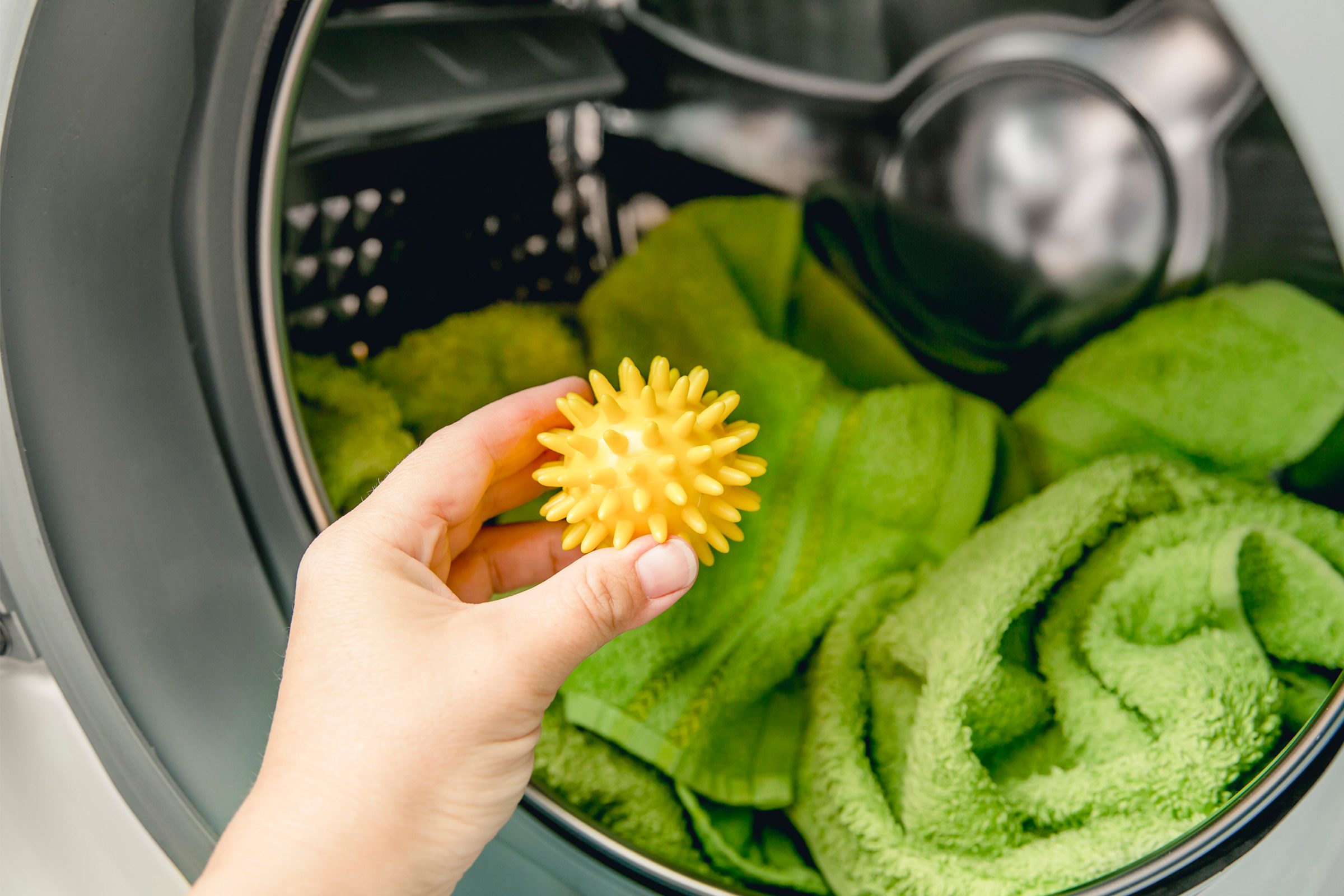 https://www.rd.com/wp-content/uploads/2019/09/9-Best-Dryer-Balls-to-Reduce-Drying-Time-Opener.jpg