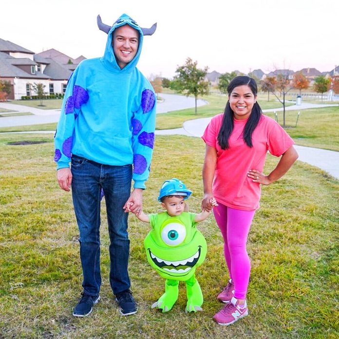 34 Best Family Halloween Costumes 2021 — Matching Family Halloween Costumes