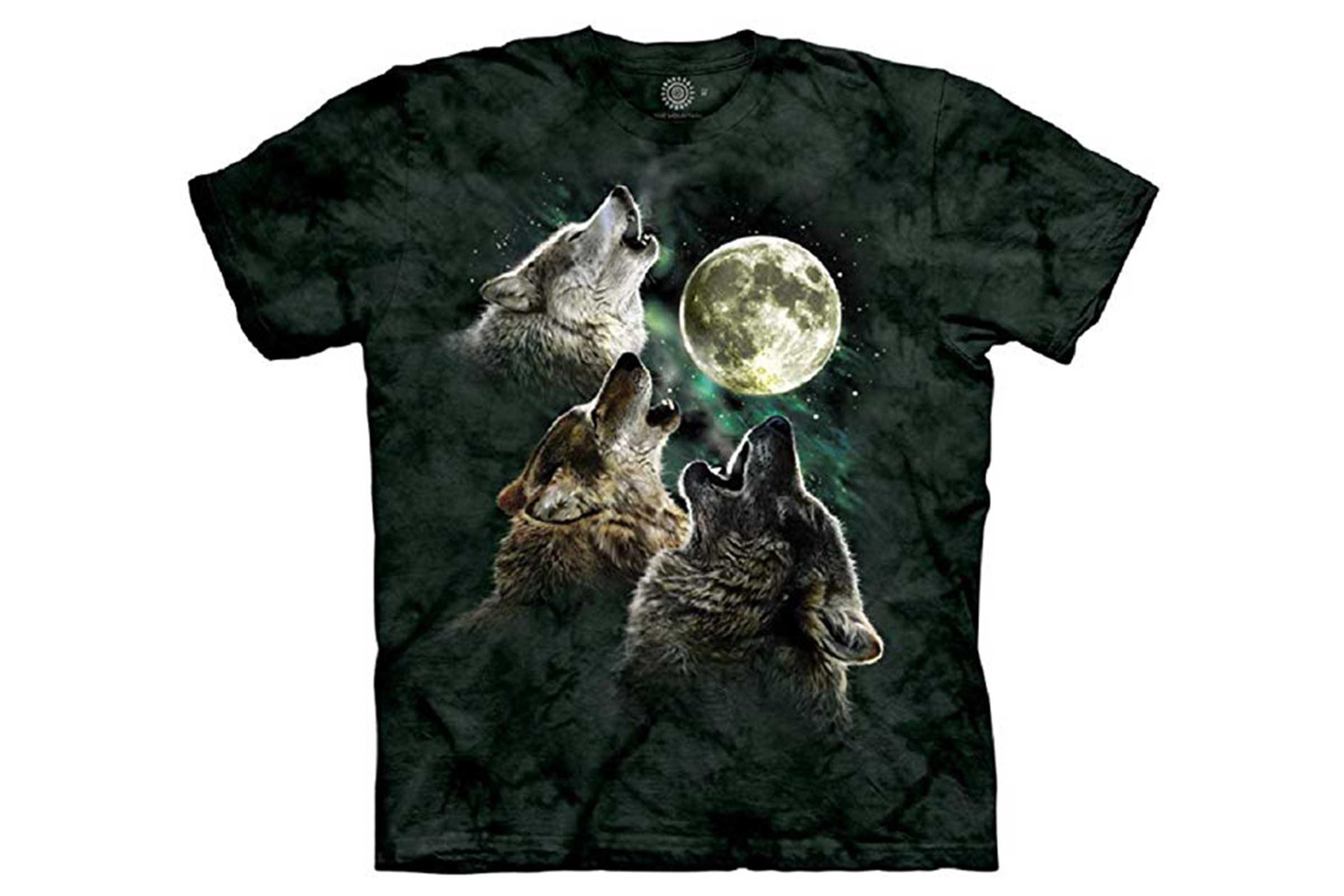 tshirt with wolves howling at the moon