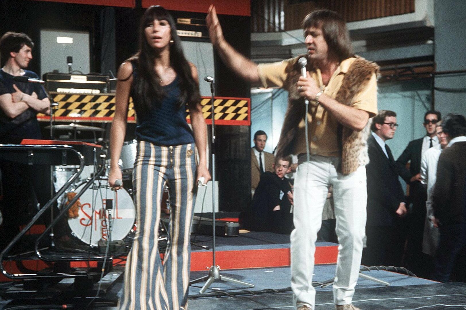 Mandatory Credit: Photo by Dezo Hoffman/Shutterstock (14061a) SONNY AND CHER - 1966 VARIOUS - 1966