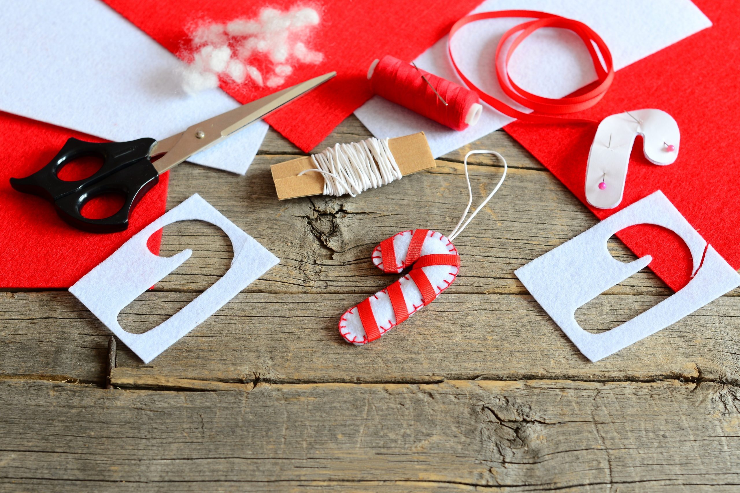 little dear tracks: Make a ribbon wrapped hoop frame