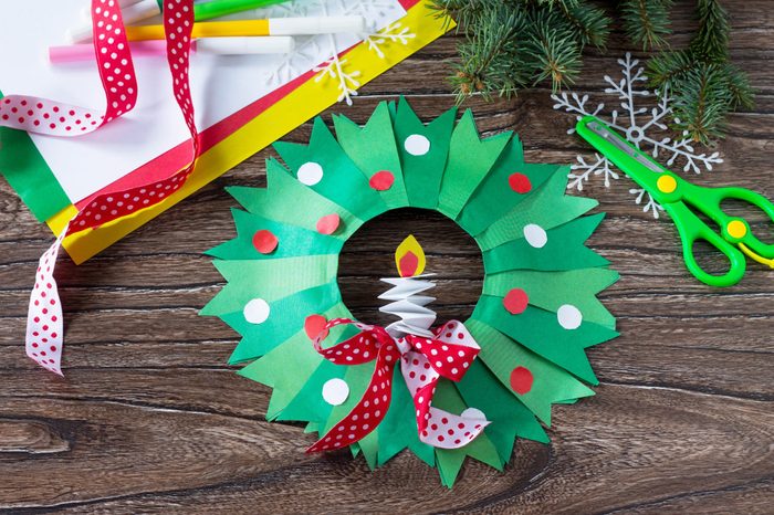 Easy Christmas Ornament Crafts for Kids | Reader's Digest