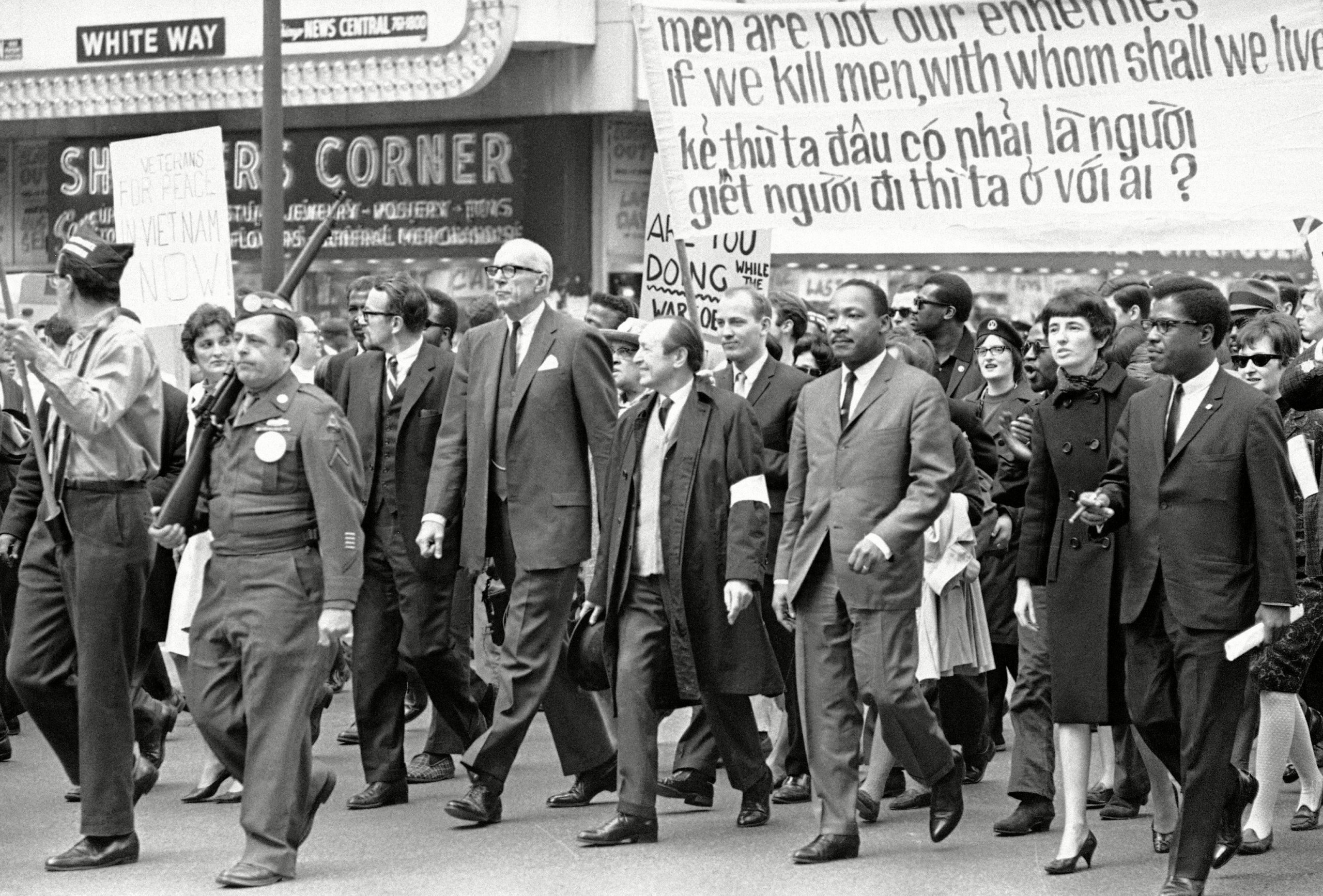 vietnam protest martin luther king