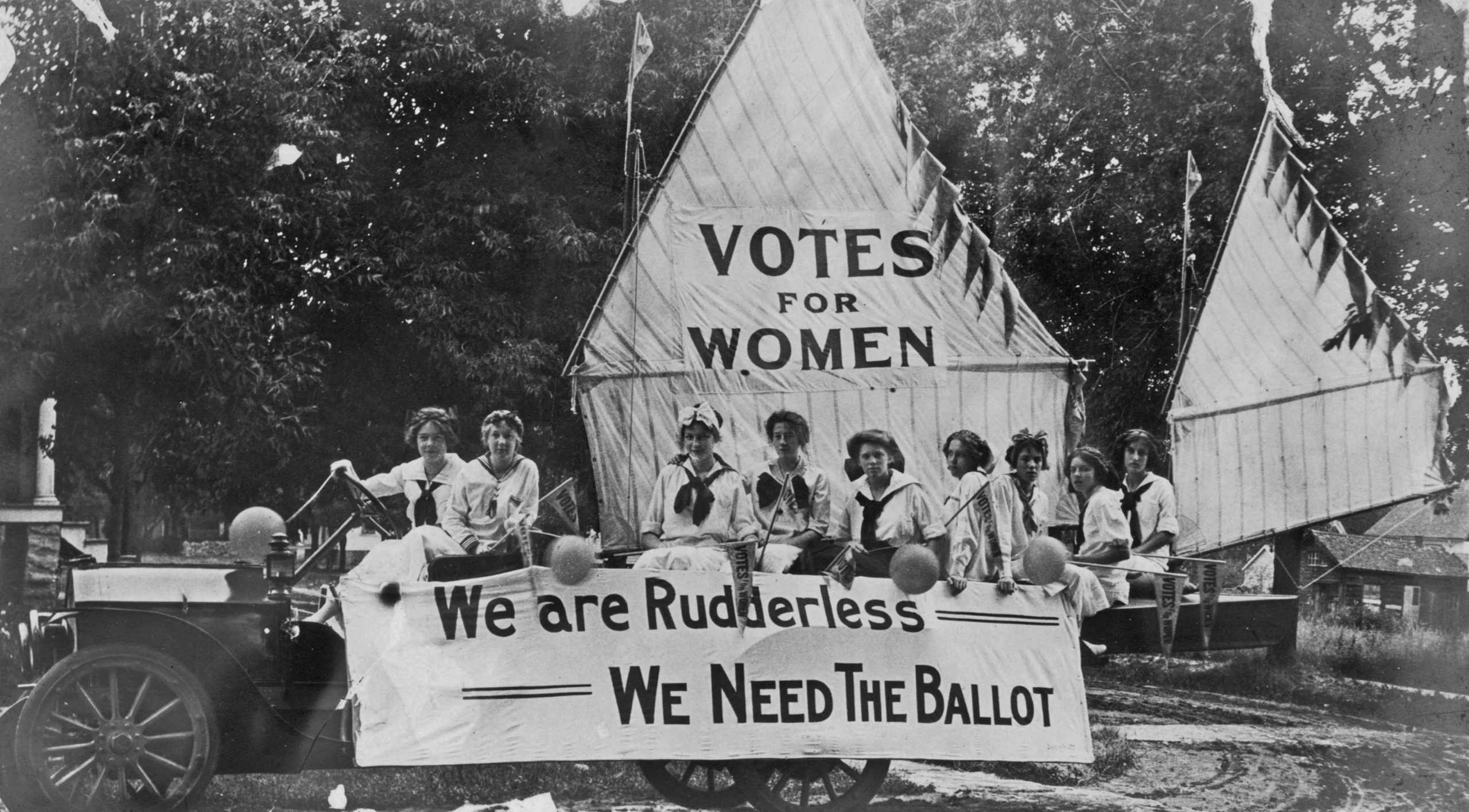 Rarely Seen Photos Of The First Women Voters In 1920 Reader S Digest
