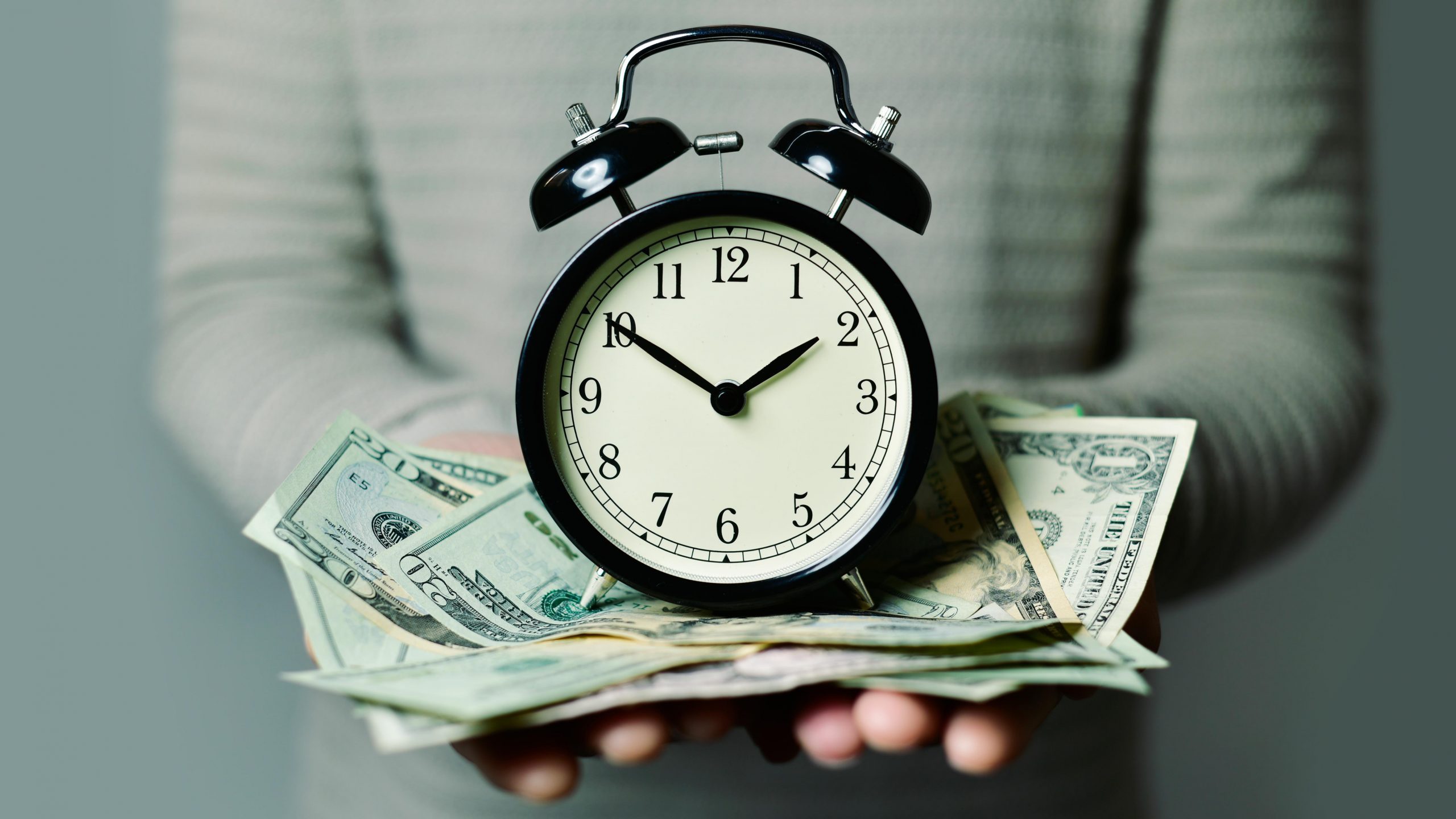 How Much Money Daylight Saving Time the U.S. | Reader's Digest