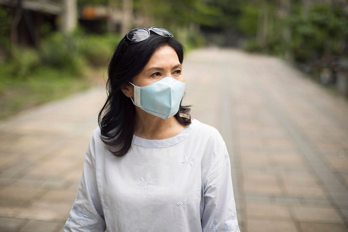 Helpful Tips for Wearing a Face Mask in Hot Weather | Reader's Digest