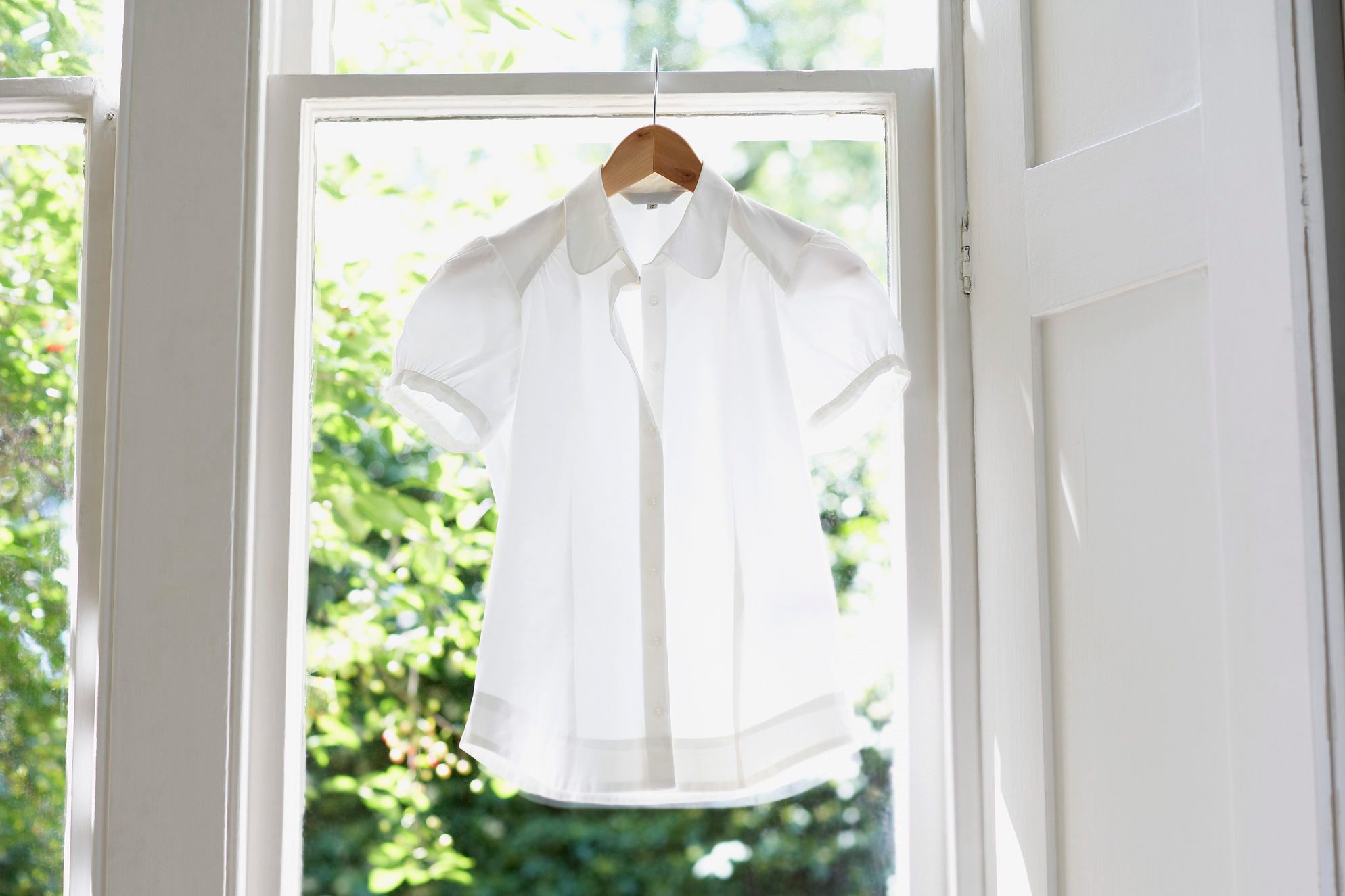 5 Tips for Wearing White - Closet Play Image