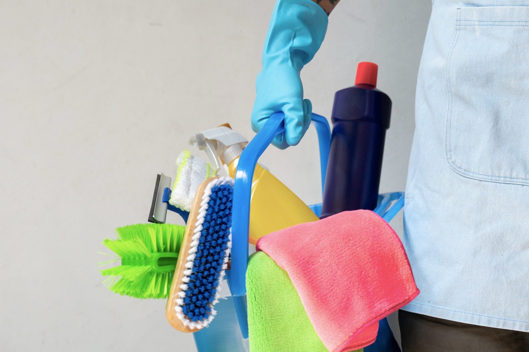 Office Cleaning: 5 Reasons to Hire the Professionals Instead of D.I.Y