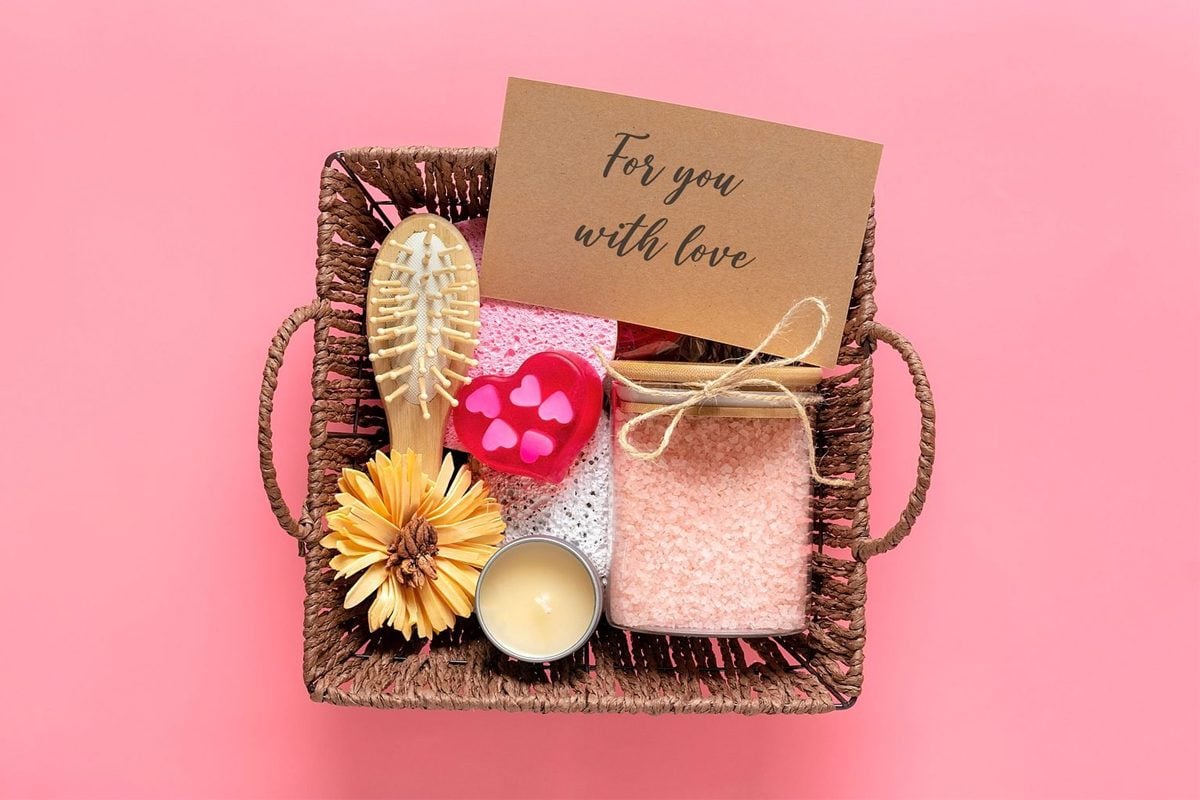 55 Adorable DIY Mother's Day Gifts for 2022 — Easy Mother's Day Crafts