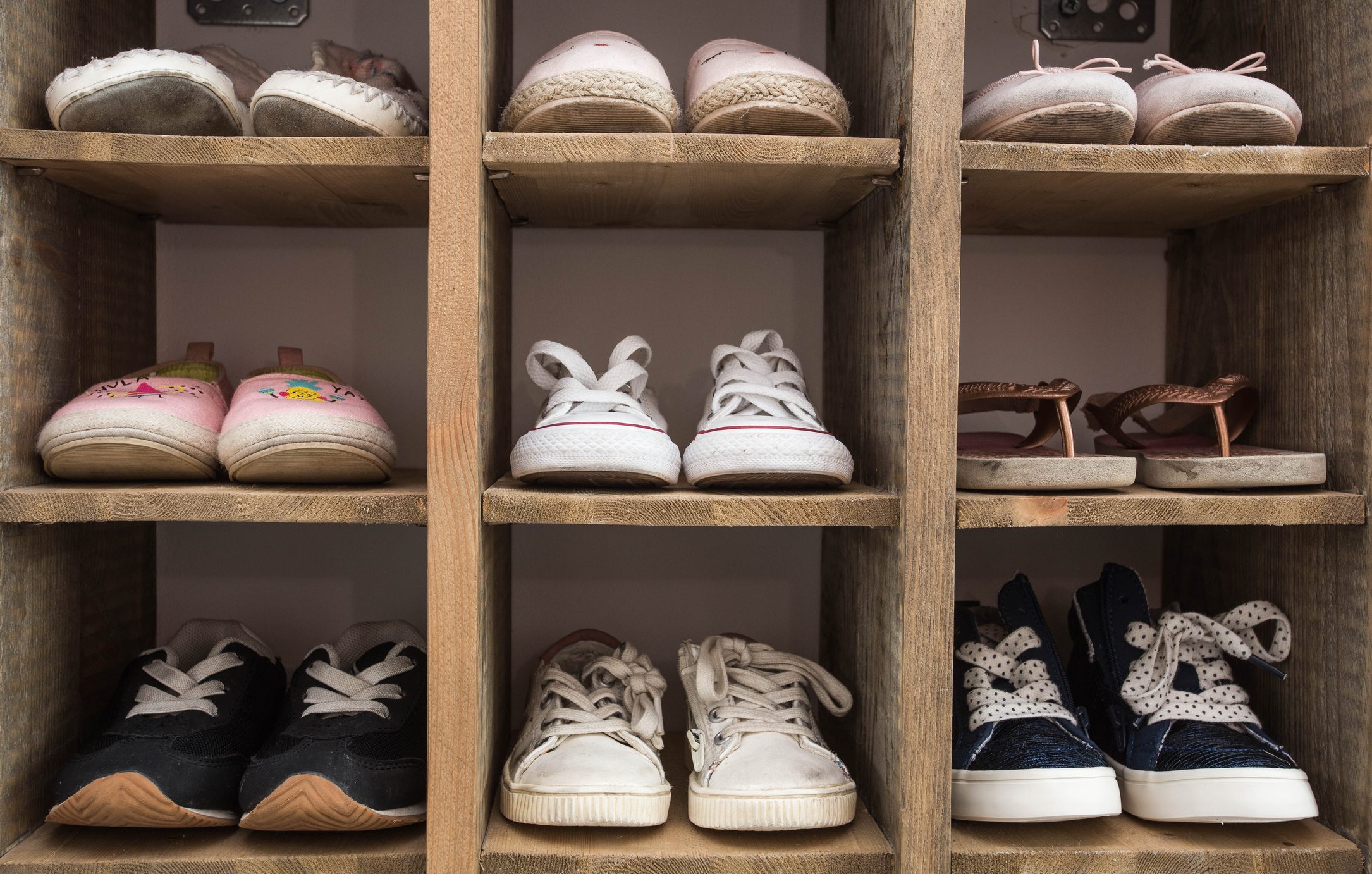 How to organize your walk-in closet