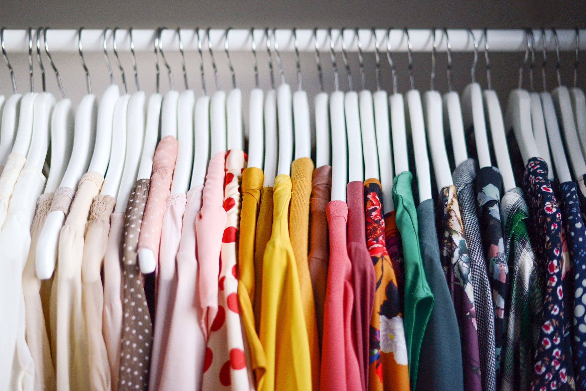 7 Steps to a Color-Coordinated Closet | How to Color-Code Your Closet ...