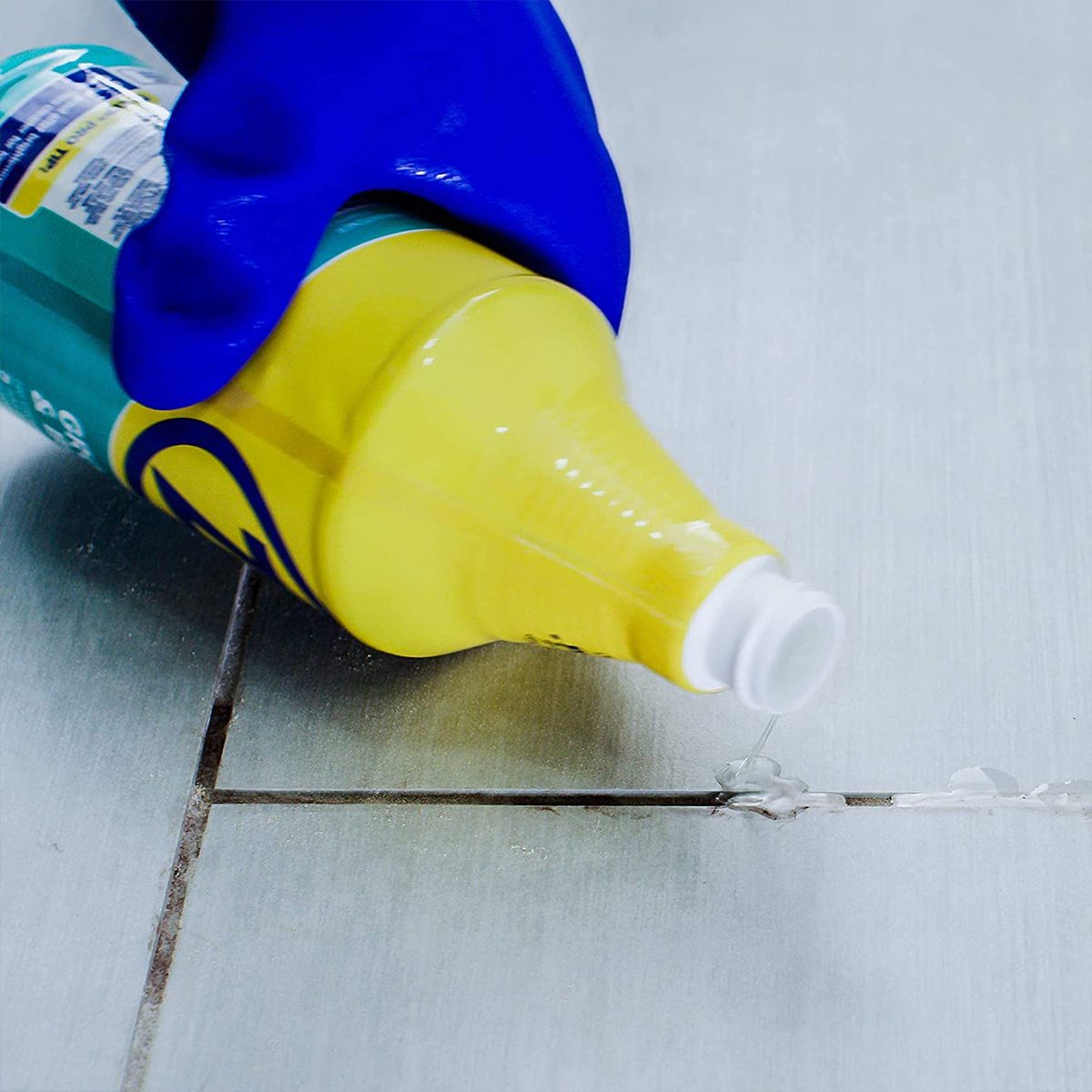 Transform Your Grout with Goo Gone Grout & Tile Cleaner