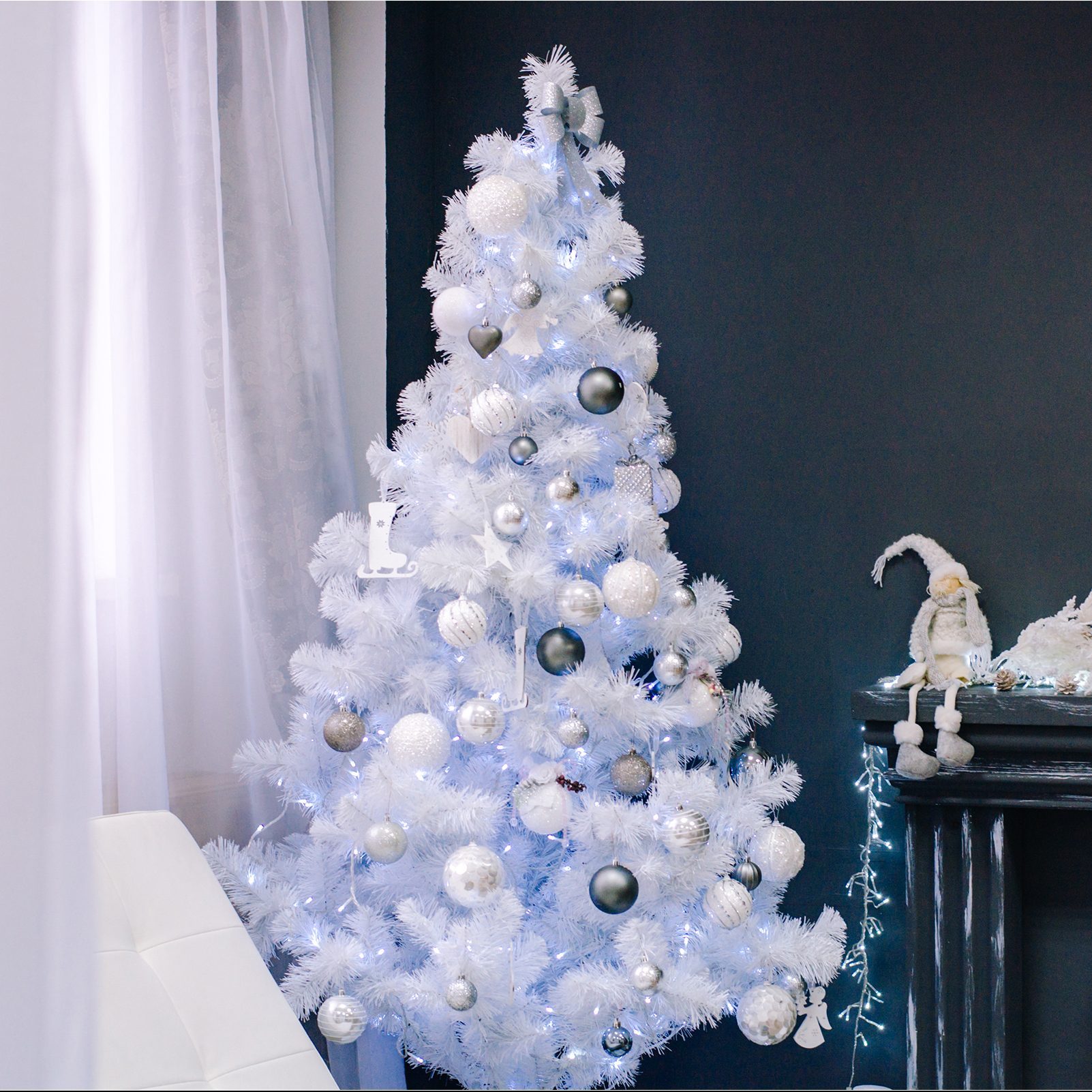 Elegant Feather Christmas Tree - White, Ice Blue, & Gold - Tree