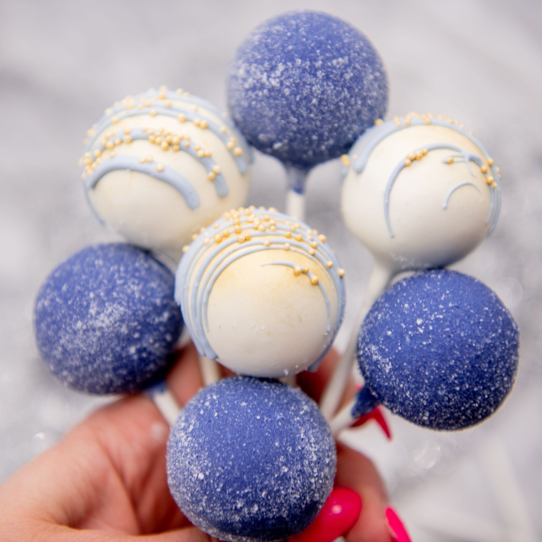 Hanukkah Cake Pops