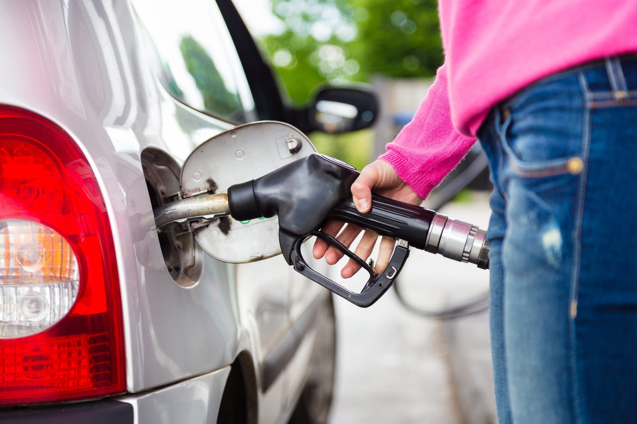 The dangers of overfilling your gas tank - CNET