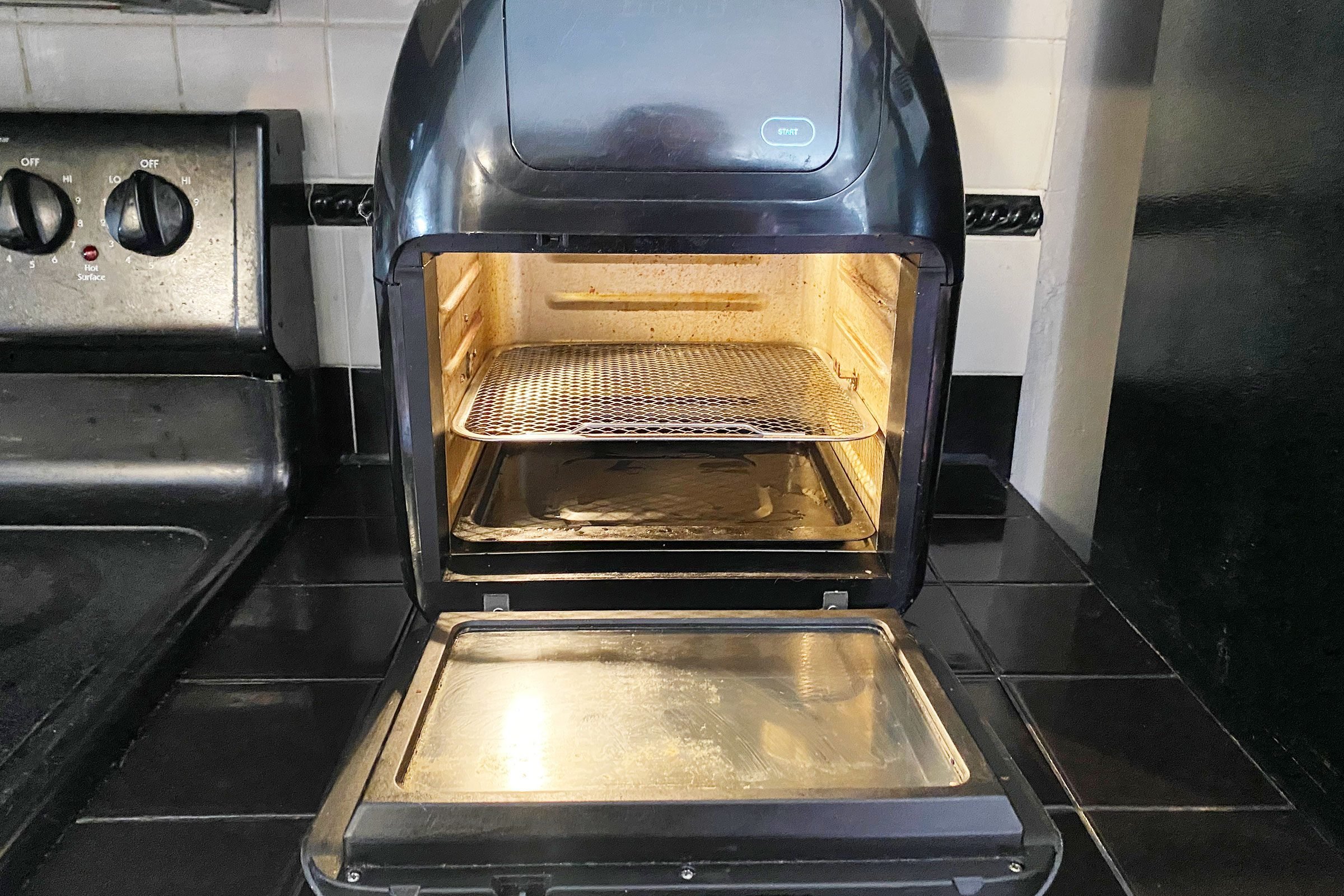 Best way to keep this toaster oven/air fryer clean? I love it and