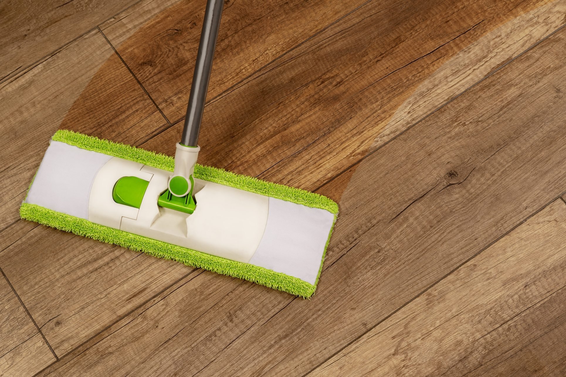 DIY Floor Cleaners (Hardwood, Laminate, & Vinyl) - Clean My Space