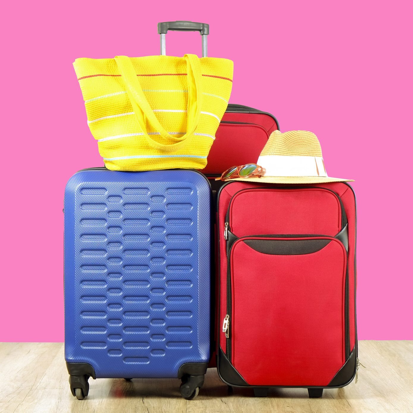 hard-vs-soft-luggage-which-is-better-discover-the-best-suitcase