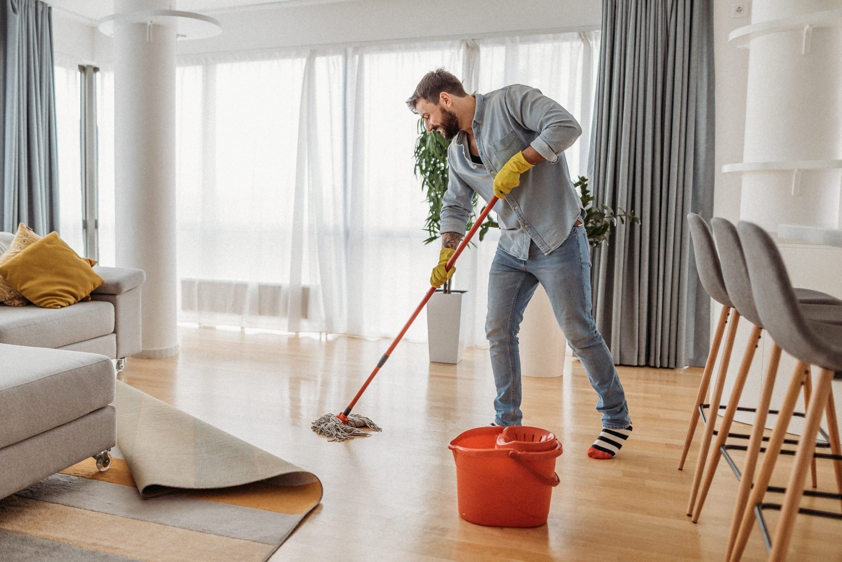 I'm a professional cleaner - the big mopping mistake which is