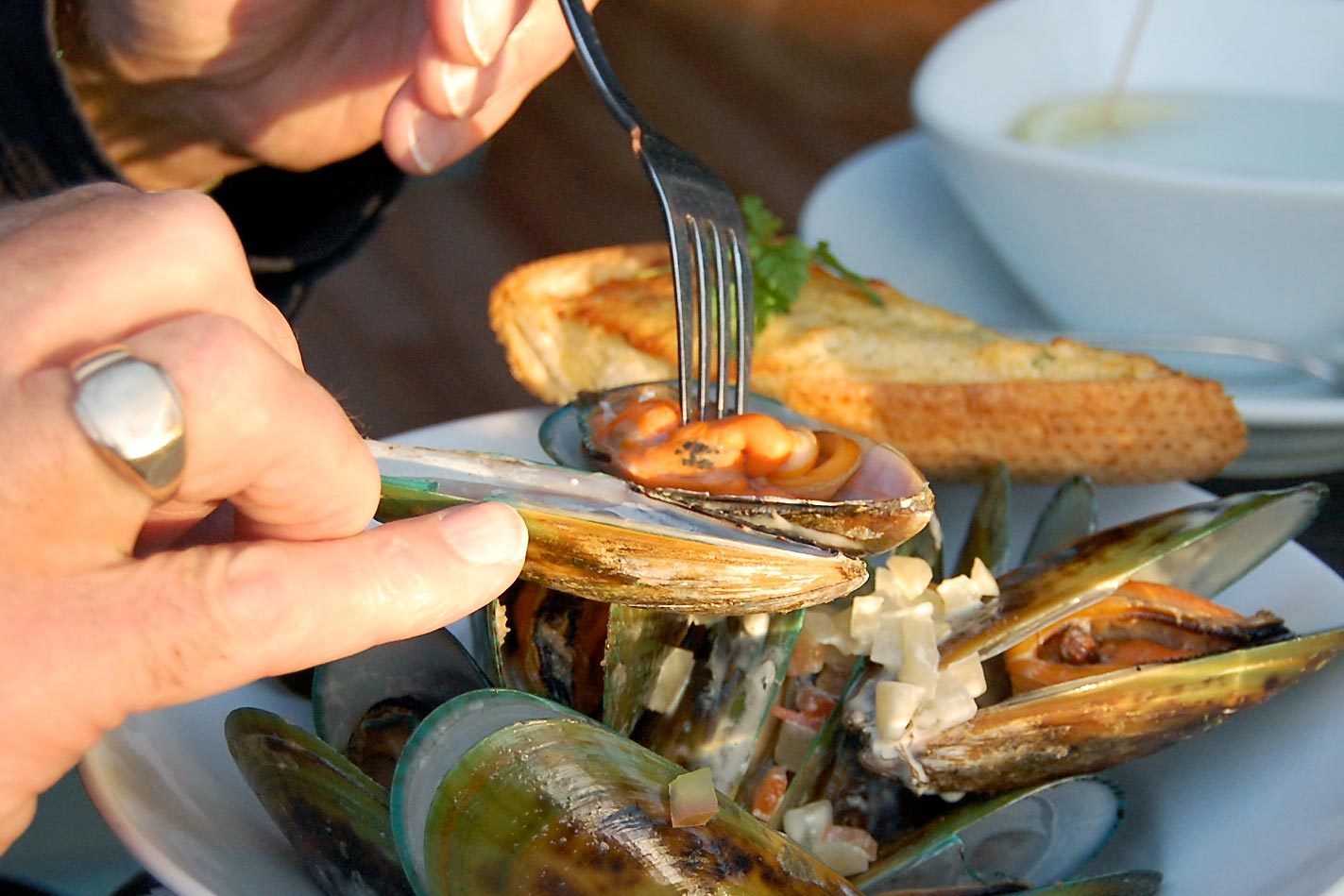 How to Eat Mussels Like a Pro at Restaurants and at Home