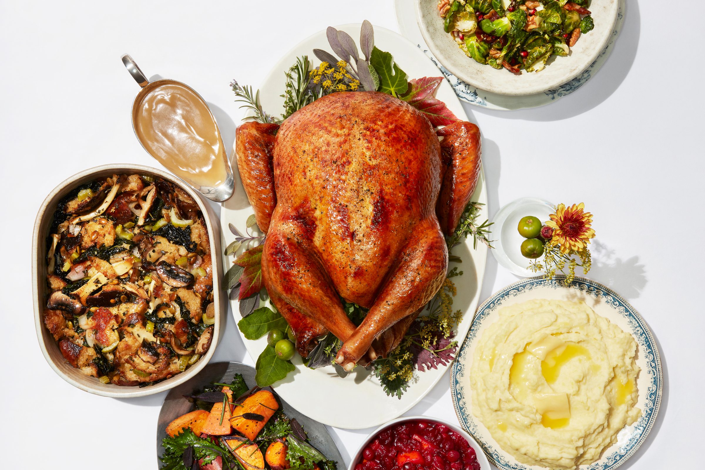 https://www.rd.com/wp-content/uploads/2023/11/GettyImages-1058898512-thanksgiving-turkey-dinner-JVcrop.jpg