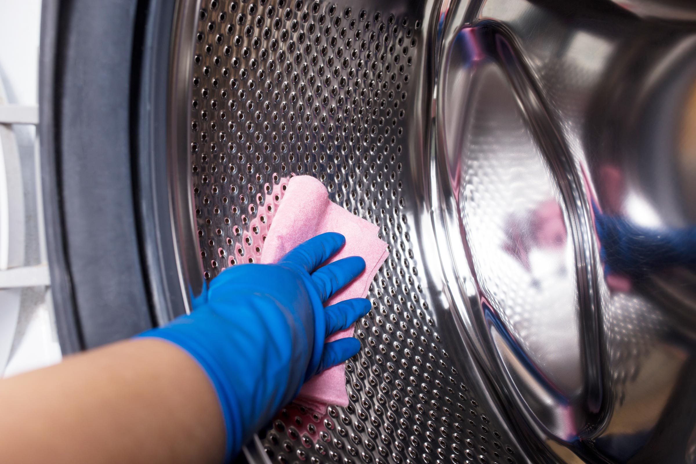 How to clean a washing machine and how often to do it