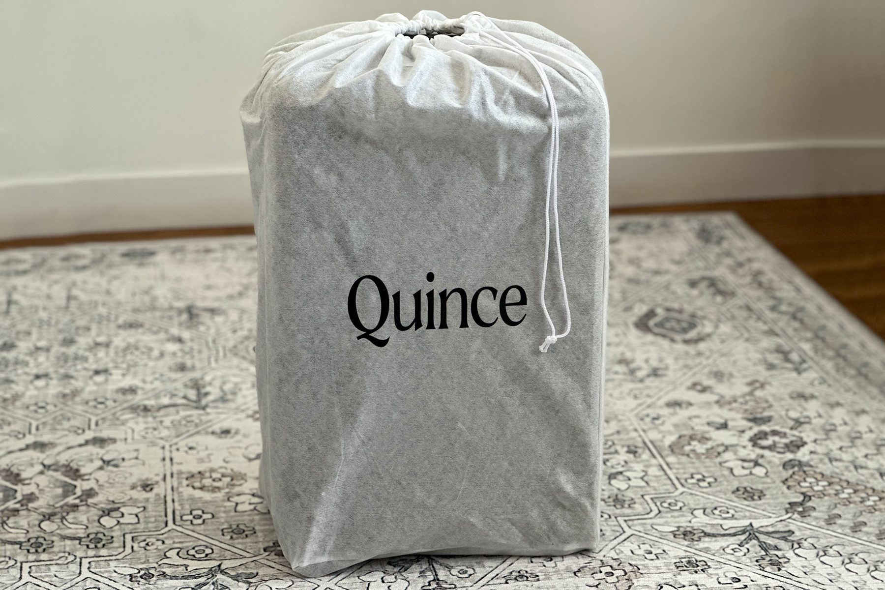 Quince Luggage Review Special Features Nina Derwin Ssedit