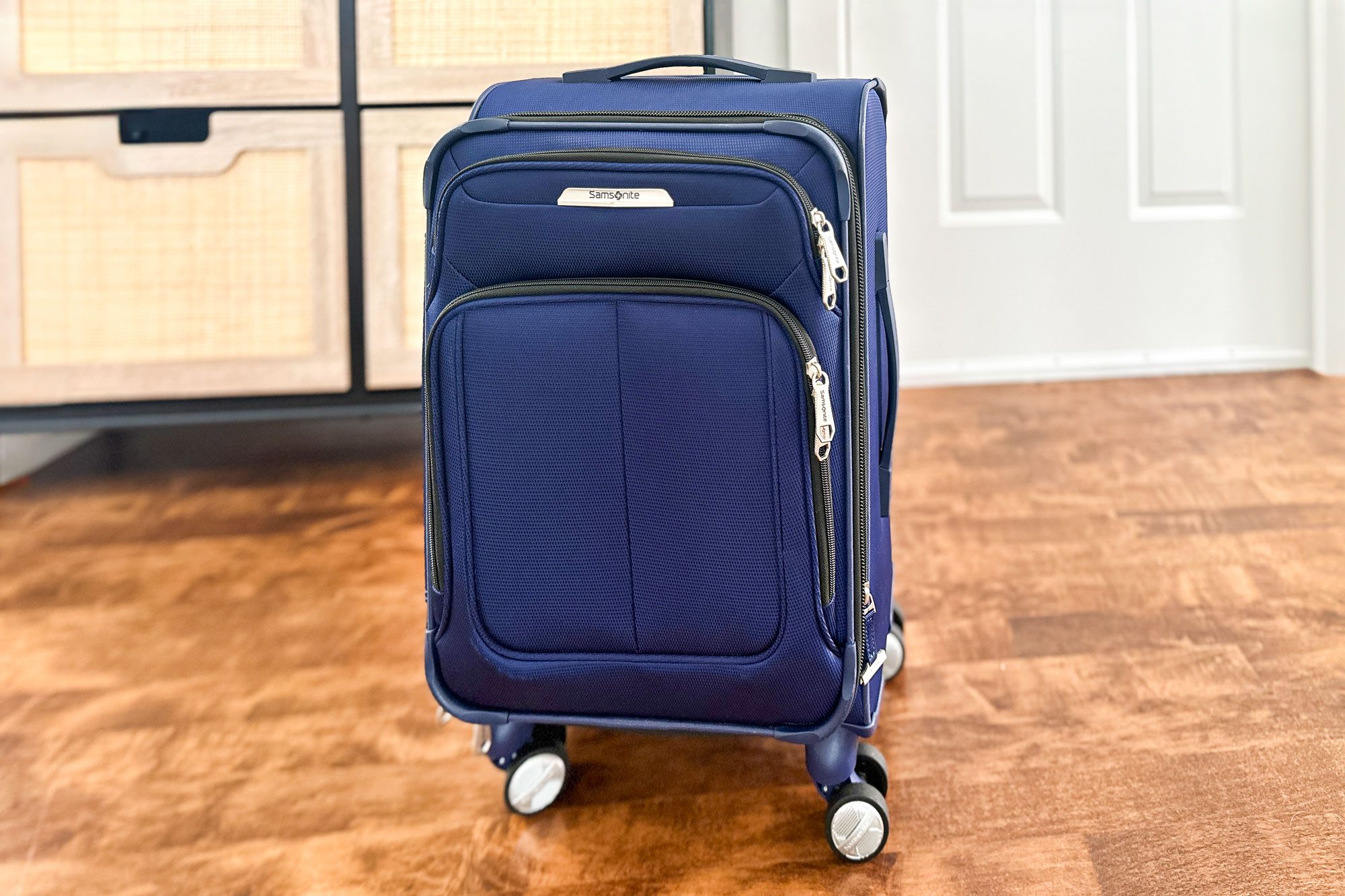 Review We Tested Samsonite Carry On Luggage for Traveling