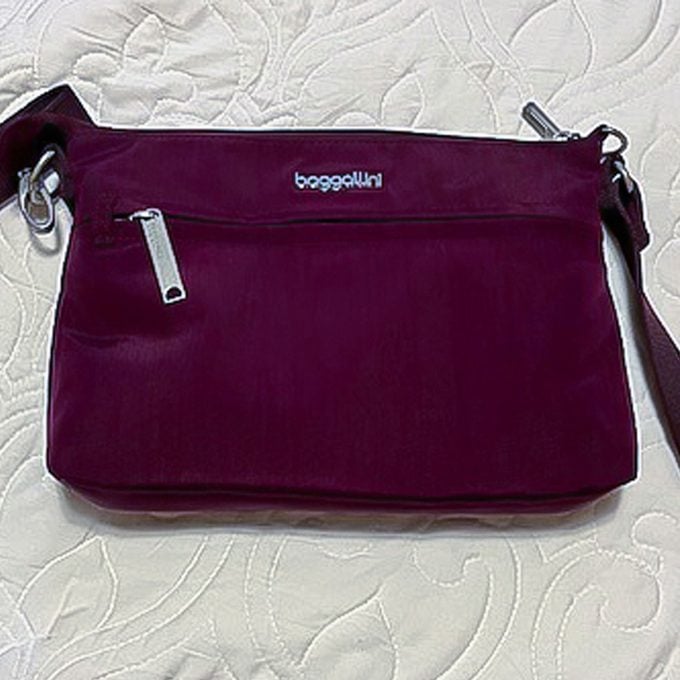 Baggallini Securetex Anti Theft Memento Crossbody Bag