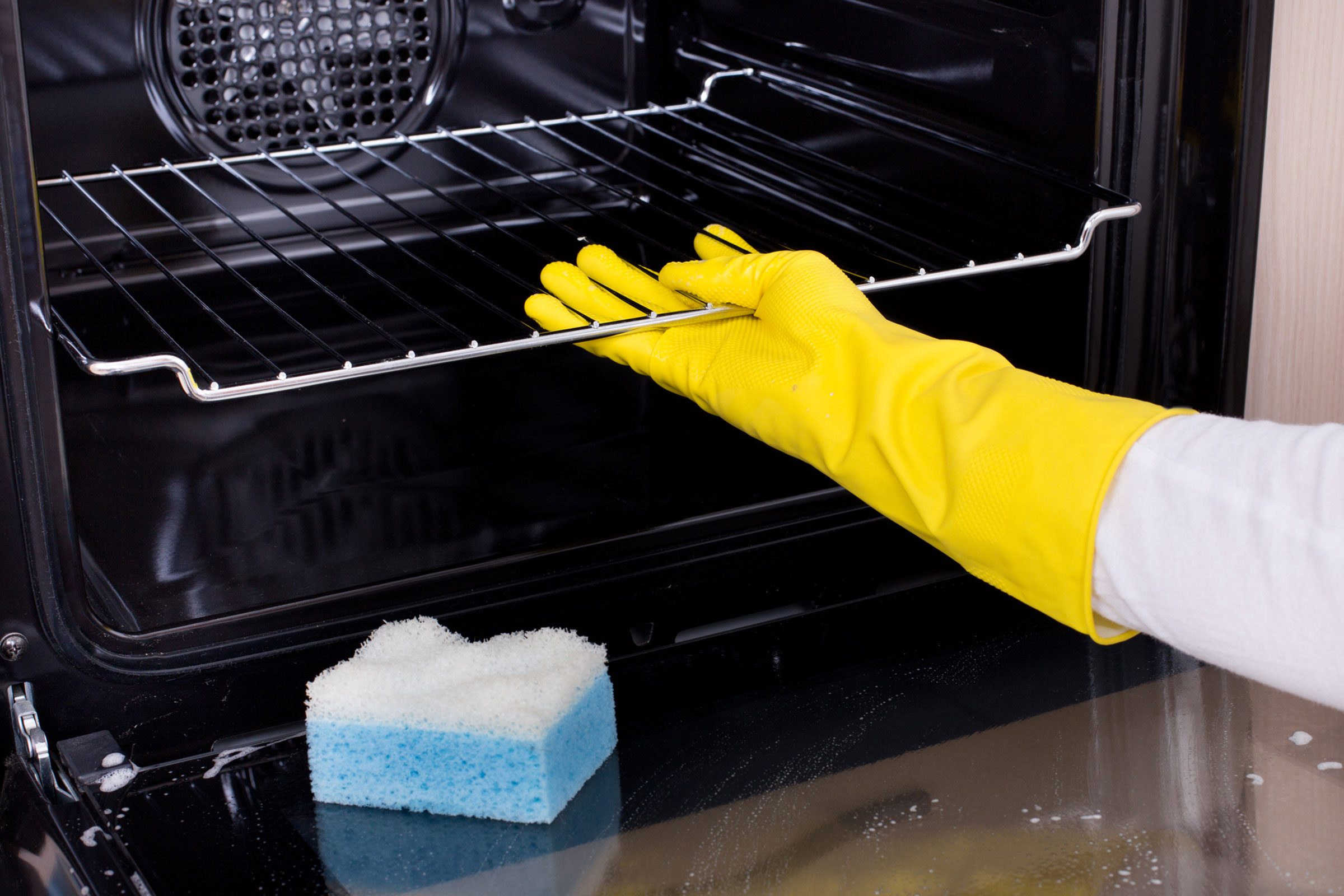 SelfCleaning Ovens What to Know Before Using Yours Reader's Digest